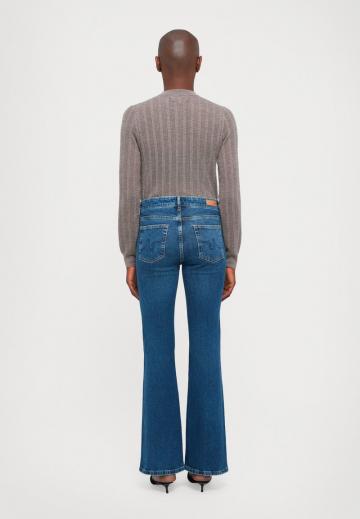 Клешеные брюки