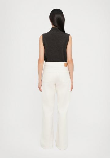 Джинсы бойфренда