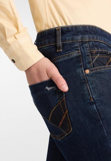 Прямые джинсы