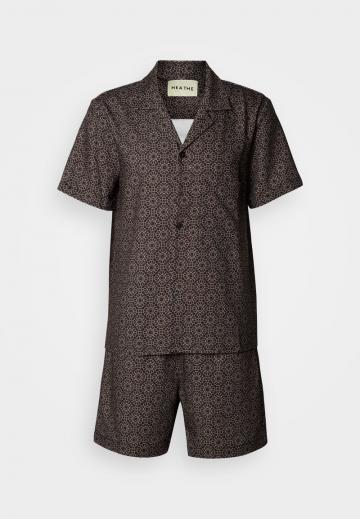 Рубашка с коротким рукавом