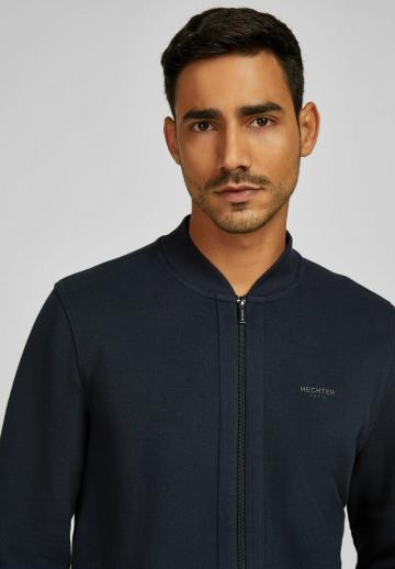 Куртка бомбер