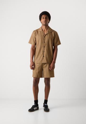 Пижама с шортами