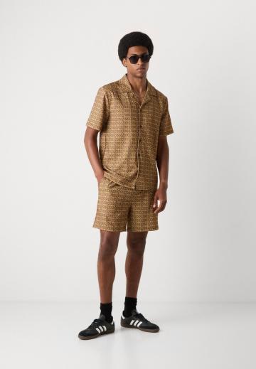 Пижама с шортами