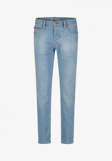 Узкие джинсы