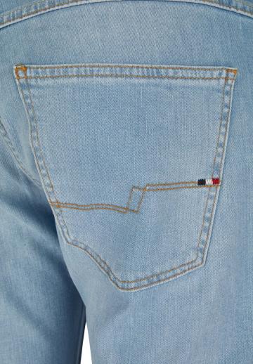 Узкие джинсы