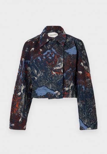 Короткая куртка