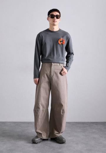 Прямые джинсы