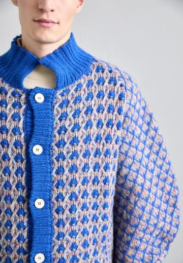 Вязаная кофта