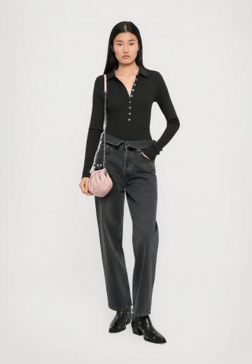 Джинсы бойфренда