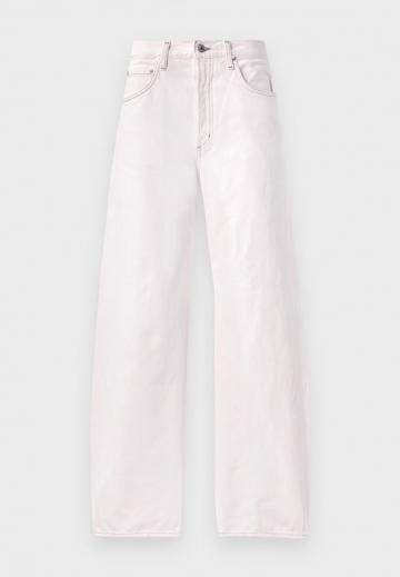 Джинсы бойфренда