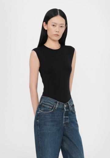 Джинсы бойфренда