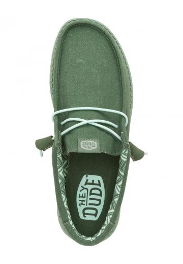 Ботинки на шнуровке