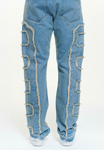 Прямые джинсы