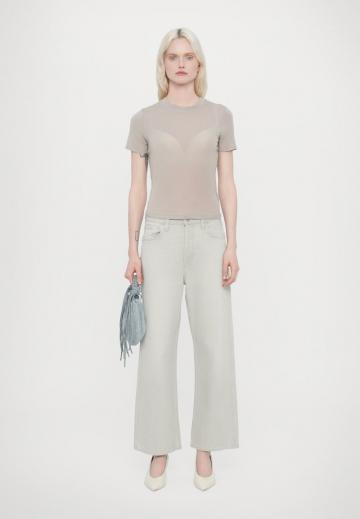 Джинсы бойфренда