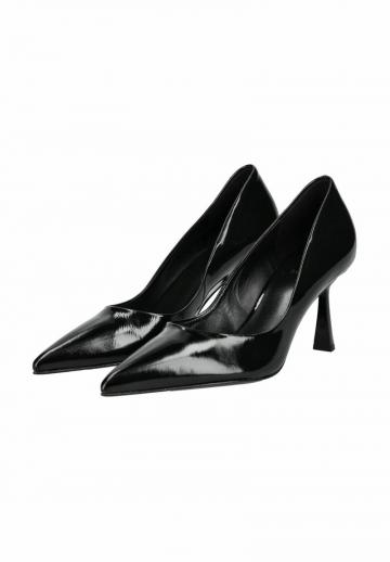 Туфли на высоком каблуке