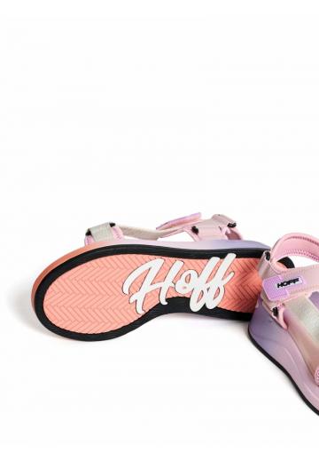 Босоножки на танкетке