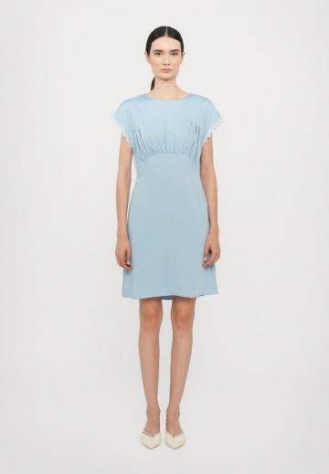 Короткое платье