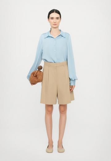 Атласная блузка