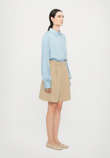 Атласная блузка