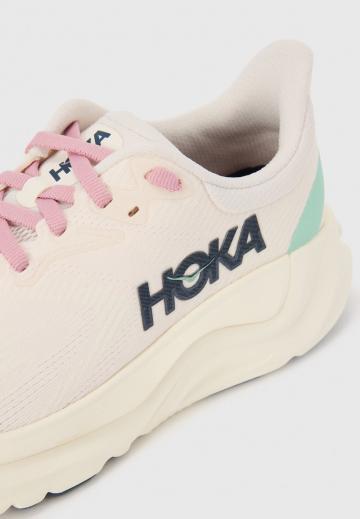 Беговые кроссовки