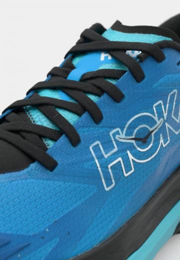 Беговые кроссовки