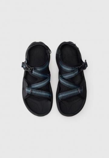 Спортивные сандалии