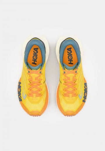 Беговые кроссовки