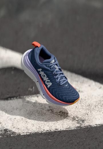 Беговые кроссовки