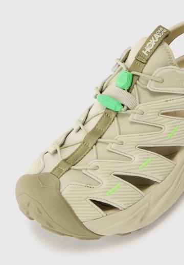 Спортивные сандалии