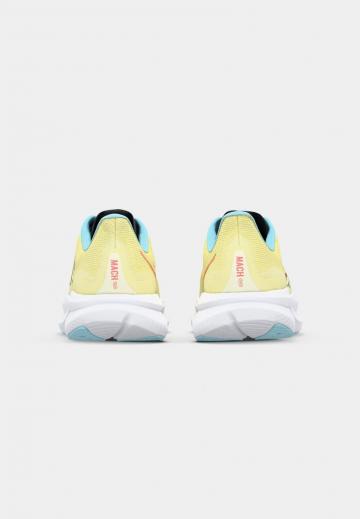 Беговые кроссовки