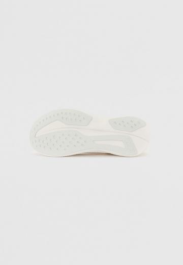 Беговые кроссовки