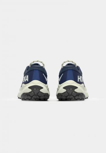 Беговые кроссовки