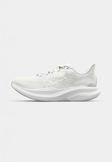 Беговые кроссовки