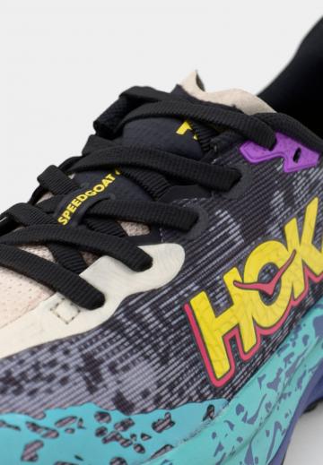 Беговые кроссовки