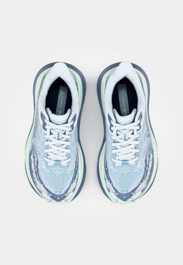 Беговые кроссовки