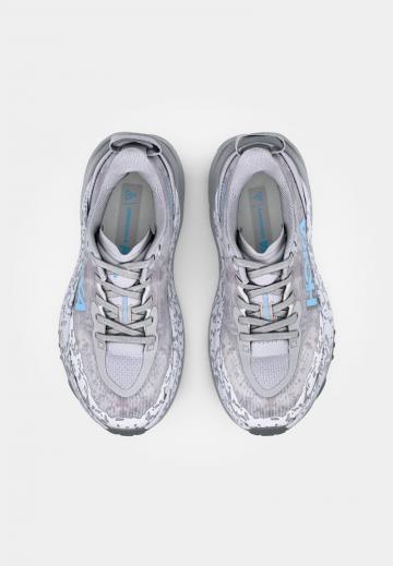 Беговые кроссовки