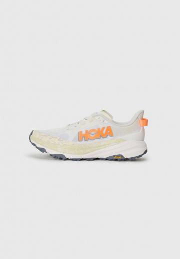 Беговые кроссовки