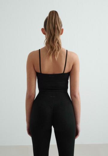 Спортивный бюстгальтер