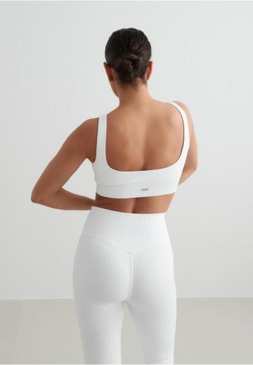 Спортивный бюстгальтер