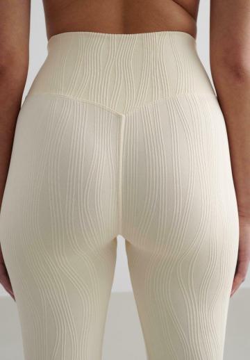 Узкие брюки