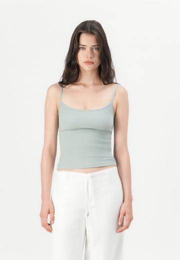 Топ на бретельках