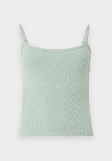 Топ на бретельках