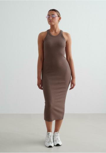 Платье футляр