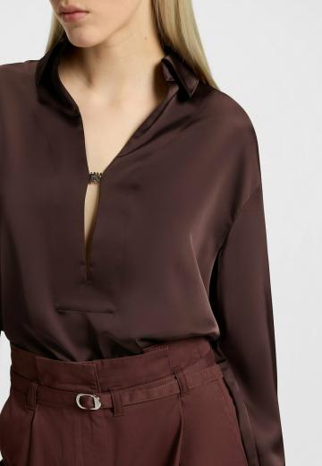 Атласная блузка