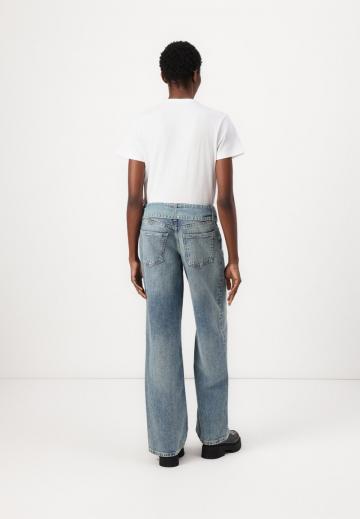 Свободные джинсы