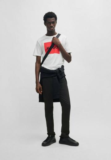 Узкие джинсы