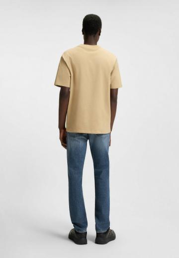 Прямые джинсы