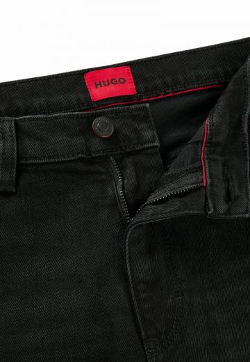 Узкие джинсы