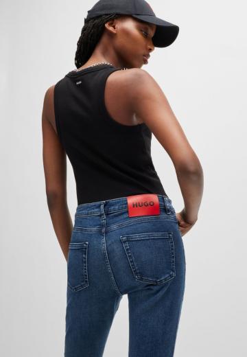 Узкие джинсы