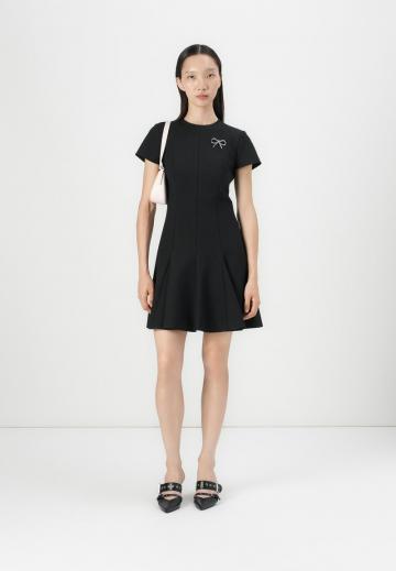 Короткое платье